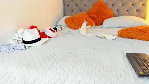 frank online show from 12/24/24, 09:06