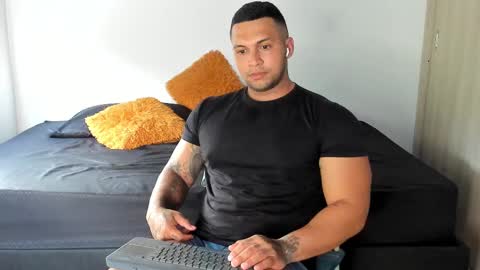 frank online show from 02/13/25, 08:55