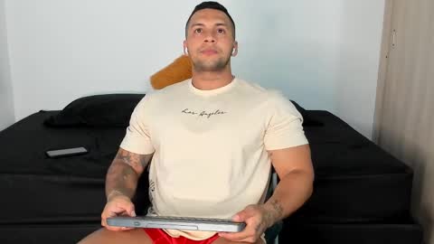 frank online show from 02/15/25, 07:06