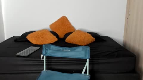 frank online show from 02/15/25, 04:23