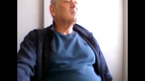 frannkboy61 online show from 03/22/26, 01:47