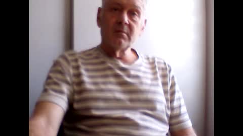 Snapshot of frannkboy61 chatting on 04/25/26, 10:07 frannkboy61 online show from 04/25/26, 10:07