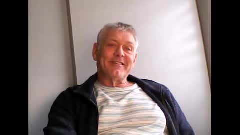 Snapshot of frannkboy61 chatting on 05/03/26, 04:46 frannkboy61 online show from 05/03/26, 04:46
