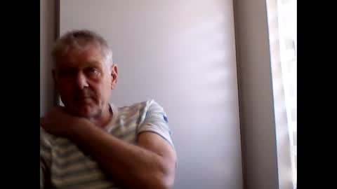 Snapshot of frannkboy61 chatting on 05/08/26, 11:04 frannkboy61 online show from 05/08/26, 11:04