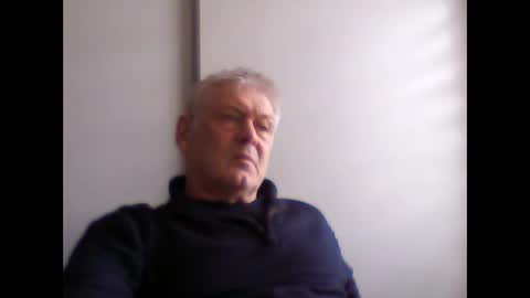 Snapshot of frannkboy61 chatting on 05/13/26, 11:51 frannkboy61 online show from 05/13/26, 11:51