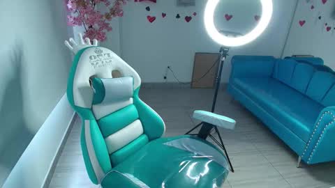 Snapshot of franshesca_buller chatting on 02/23/26, 07:33 Franshesca online show from 02/23/26, 07:33