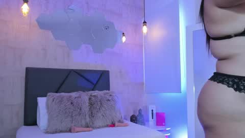 Fransheska online show from 03/12/25, 01:40