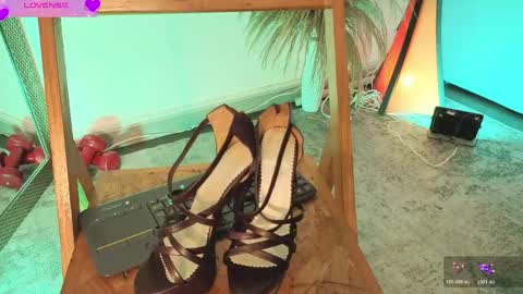 Snapshot of fransheskarossi_ chatting on 05/21/26, 11:39 Fransheska online show from 05/21/26, 11:39