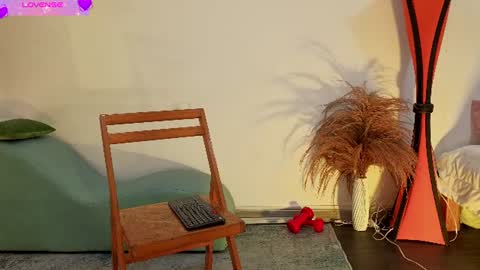 Snapshot of fransheskarossi_ chatting on 06/08/26, 11:32 Fransheska online show from 06/08/26, 11:32