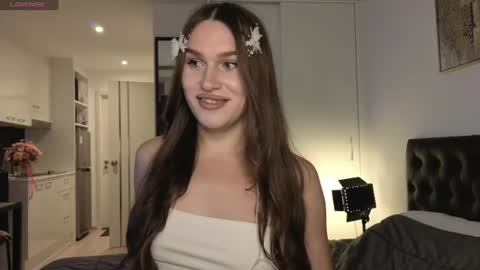 Snapshot of franzeva chatting on 06/10/26, 11:31 I am franzeva online show from 06/10/26, 11:31