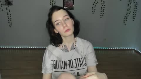 Snapshot of frau_basted chatting on 03/23/26, 12:58 mistress Bastet and mintcola online show from 03/23/26, 12:58