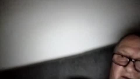 Snapshot of frauenfeind1 chatting on 01/17/25, 02:28 Wolfi online show from 01/17/25, 02:28