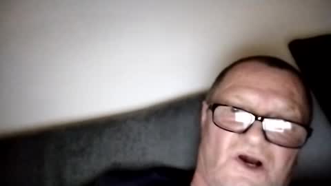 Snapshot of frauenfeind1 chatting on 02/03/25, 02:34 Wolfi online show from 02/03/25, 02:34