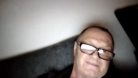 Snapshot of frauenfeind1 chatting on 02/21/25, 07:34 Wolfi online show from 02/21/25, 07:34