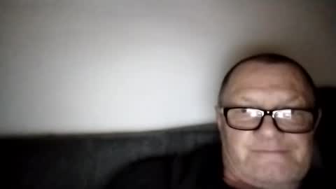 Snapshot of frauenfeind1 chatting on 02/24/25, 07:33 Wolfi online show from 02/24/25, 07:33