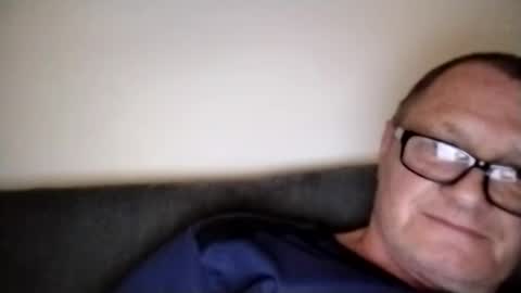 Snapshot of frauenfeind1 chatting on 03/10/25, 09:53 Wolfi online show from 03/10/25, 09:53