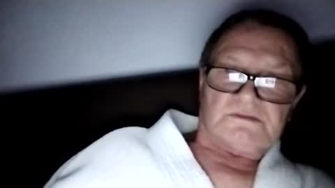 Wolfi online show from 11/25/25, 05:24