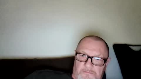 Wolfi online show from 02/26/26, 08:46