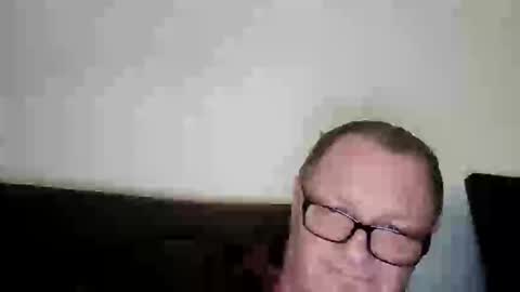 Snapshot of frauenfeind1 chatting on 03/28/26, 01:54 Wolfi online show from 03/28/26, 01:54