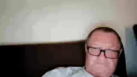 Snapshot of frauenfeind1 chatting on 06/08/26, 05:30 Wolfi online show from 06/08/26, 05:30