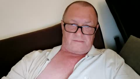 Snapshot of frauenfeind1 chatting on 07/09/26, 06:39 Wolfi online show from 07/09/26, 06:39