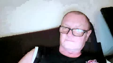 Snapshot of frauenfeind1 chatting on 08/01/26, 06:56 Wolfi online show from 08/01/26, 06:56