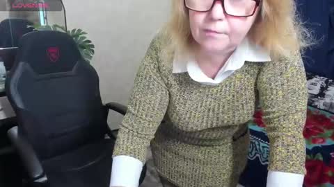 Snapshot of fraumartha chatting on 12/12/24, 12:12 FrauMartha online show from 12/12/24, 12:12