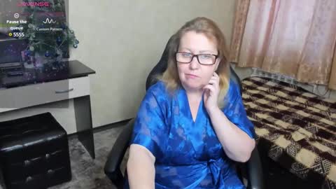 Snapshot of fraumartha chatting on 01/10/25, 11:11 FrauMartha online show from 01/10/25, 11:11