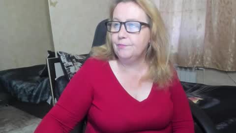 Snapshot of fraumartha chatting on 10/17/25, 12:08 FrauMartha online show from 10/17/25, 12:08