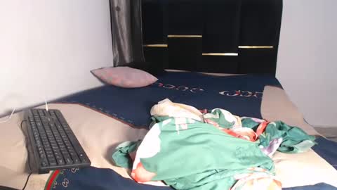 pandora online show from 01/02/25, 06:07