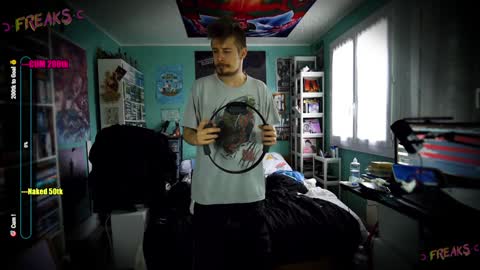 Snapshot of freakssc chatting on 12/18/24, 02:17 Freakss C Clarence online show from 12/18/24, 02:17