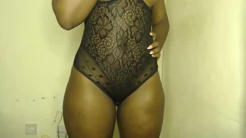 Snapshot of freaky_ass chatting on 04/07/26, 01:39 Berry online show from 04/07/26, 01:39