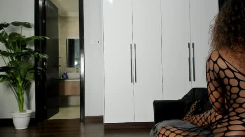 Snapshot of freaky_bad_girl chatting on 04/25/26, 01:19 Sandra online show from 04/25/26, 01:19