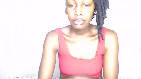 Snapshot of freaky_beauty chatting on 03/17/26, 03:59 freaky_beauty online show from 03/17/26, 03:59