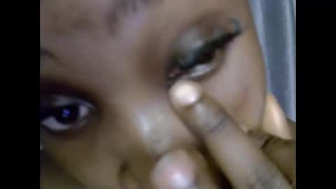 Snapshot of freaky_brula chatting on 10/12/25, 06:29 freaky brula online show from 10/12/25, 06:29