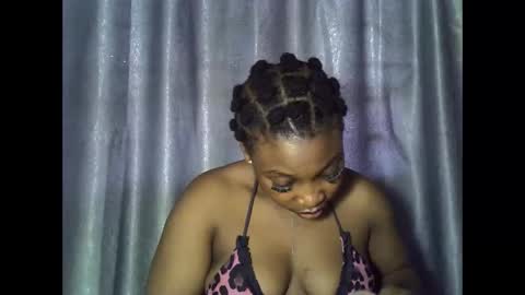 Snapshot of freaky_brula chatting on 10/13/25, 11:43 freaky brula online show from 10/13/25, 11:43