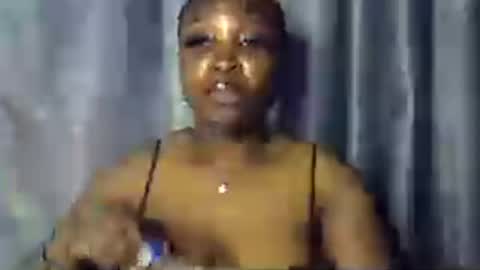 Snapshot of freaky_brula chatting on 07/20/26, 04:27 freaky brula online show from 07/20/26, 04:27