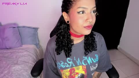 Lia Gomez online show from 02/07/25, 11:13