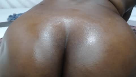 Snapshot of freaky_maxy chatting on 03/10/25, 05:11 maxy online show from 03/10/25, 05:11