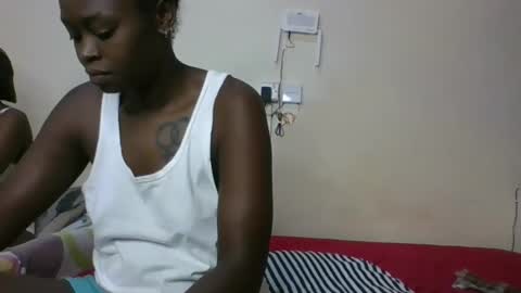 Freakies online show from 12/04/25, 06:27