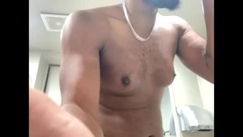 Snapshot of freakybubba chatting on 01/21/25, 04:27 Freakybubba online show from 01/21/25, 04:27