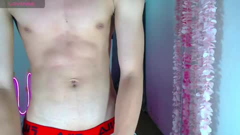 Snapshot of freakymarkxxx chatting on 05/13/26, 02:47 Mark online show from 05/13/26, 02:47