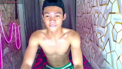 Snapshot of freakymarkxxx chatting on 06/14/26, 10:39 Mark online show from 06/14/26, 10:39