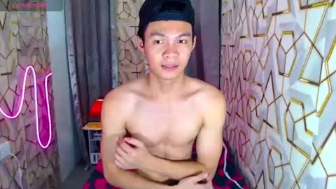 Snapshot of freakymarkxxx chatting on 06/21/26, 02:08 Mark online show from 06/21/26, 02:08