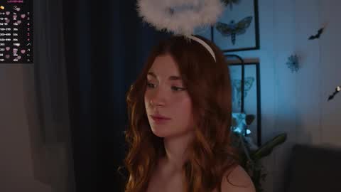 Diyana online show from 10/31/25, 04:08