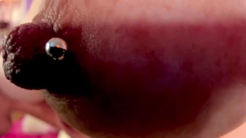    -  IG AnicolorsLive X AnicolorsLive        - online show from 02/07/25, 08:01