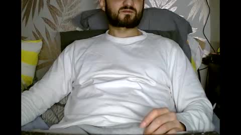 Snapshot of fred4games77 chatting on 01/16/26, 02:10 fred online show from 01/16/26, 02:10