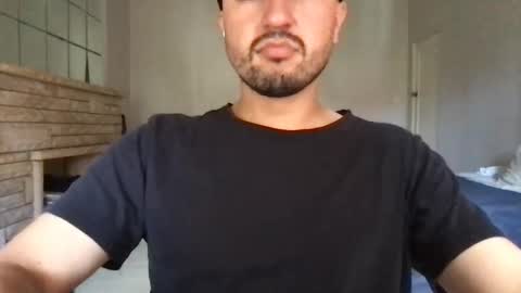 Snapshot of fred_555 chatting on 02/12/25, 02:45 fred_555 online show from 02/12/25, 02:45