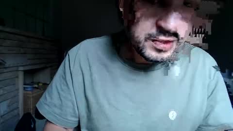 Snapshot of fred_555 chatting on 03/03/25, 05:53 fred_555 online show from 03/03/25, 05:53