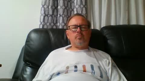 Snapshot of freddieknuck chatting on 05/03/26, 06:30 Just Fred online show from 05/03/26, 06:30